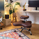 chaise assis en tailleur Kqueo ZEN café_ambiance